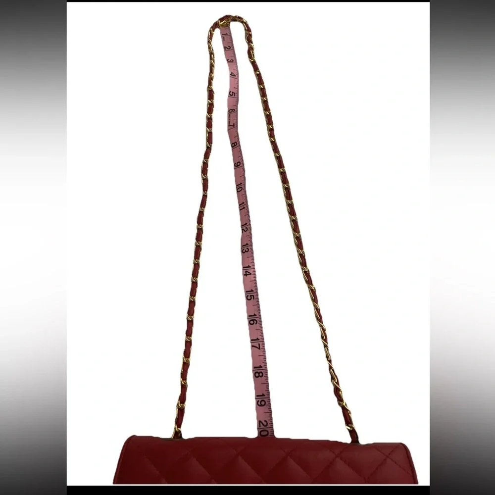 🩷 Laura Scott Chain Crossbody Purse Red🩷